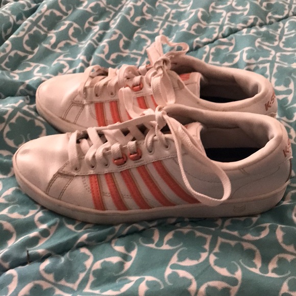 K-SWISS sneakers with pink details - Picture 4 of 6